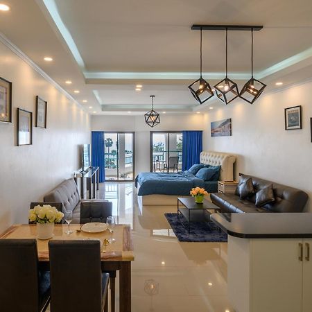 Jomtien Beachfront Stylish Studio , Stunning Seaview , Big Pool Extérieur photo