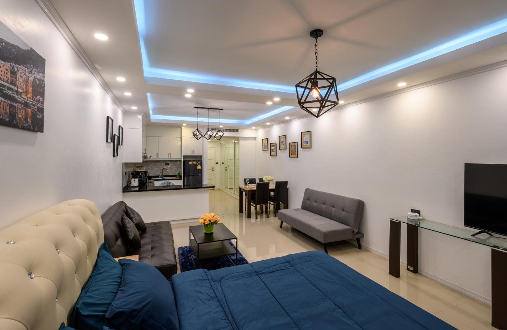 Jomtien Beachfront Stylish Studio , Stunning Seaview , Big Pool Extérieur photo